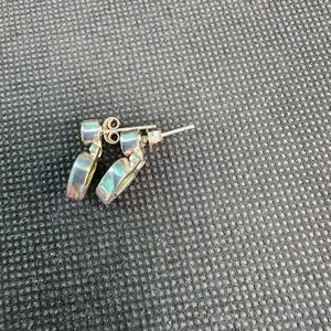 Paridot post earings